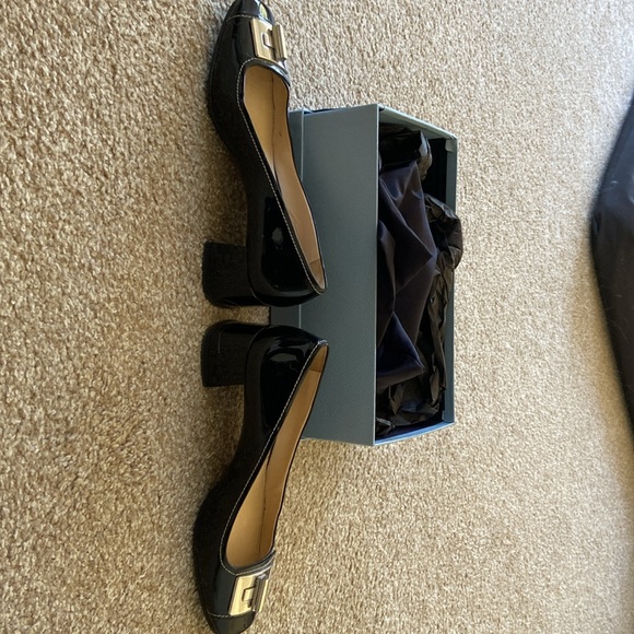 Prada shoes size 10 in perfect condition with box and dust bag - Picture 7 of 9